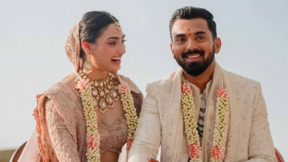 Newlyweds Athiya Shetty And KL Rahul Look Straight Out Of Fairytale In Their Wedding Pics